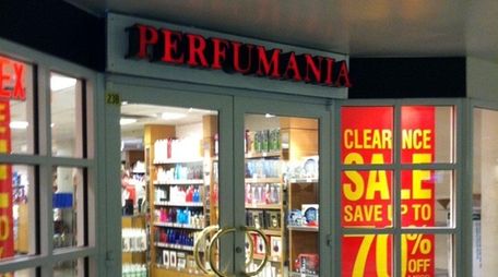 Perfumania Holdings Inc. says it received a notice