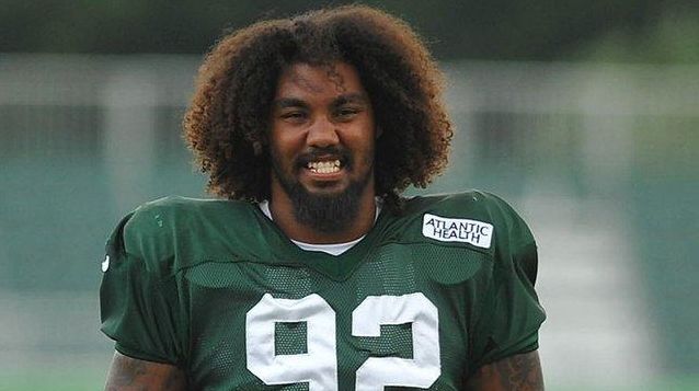 Leonard Williams of the Jets stretches during training