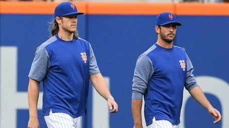 Mets starters Noah Syndergaard, left, and Matt Harvey both