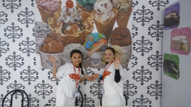 Kidsday reporters Angeles Avecillas, left, and Julia Roeder