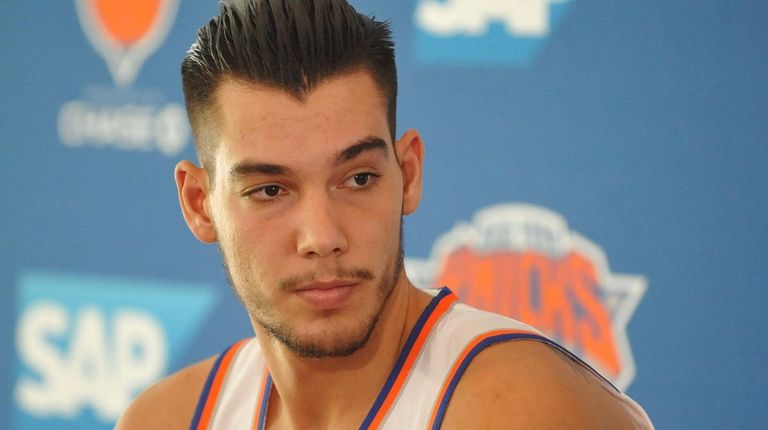 Willy Hernangomez speaks during Knicks media day at