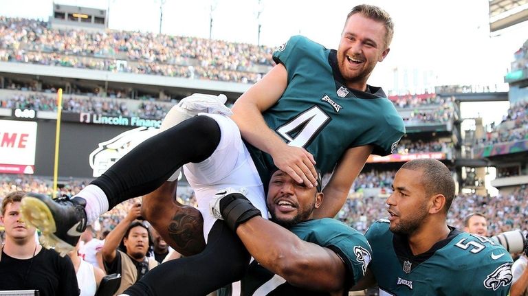 Jake Elliott of the Eagles is picked up
