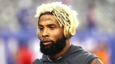 Odell Beckham Jr. warms up prior to a