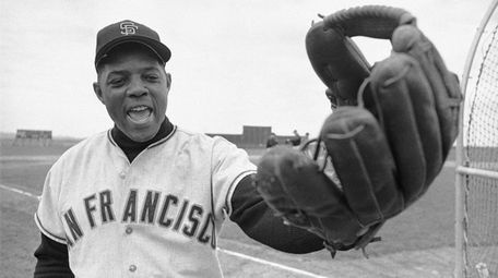 Willie Mays is all set for workout at