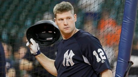 The Yankees' Chase Headley takes batting practice before