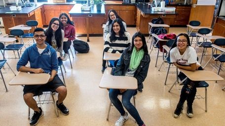Half Hollow Hills students who are semifinalists in