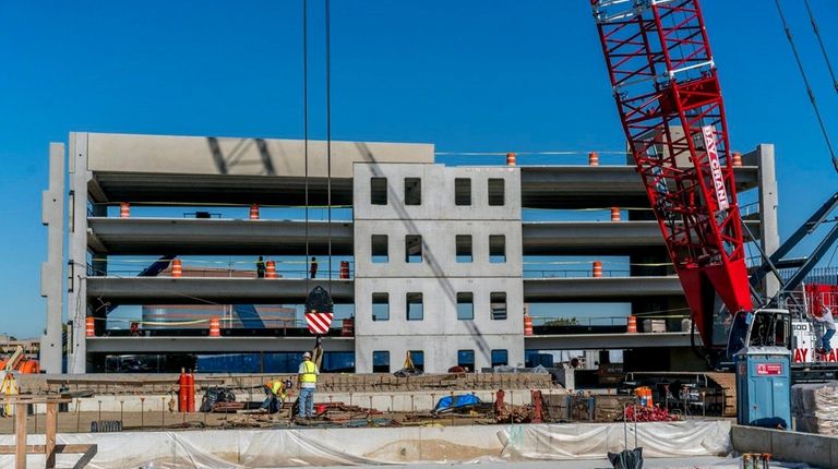 Construction of a Memorial Sloan Kettering facility hub