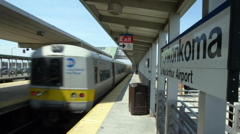 lirr-to-restore-ronkonkoma-line-service-newsday