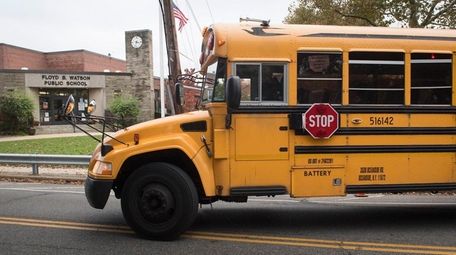 Four Nassau Districts To Endure Fourth Day Of School Bus Strike Newsday