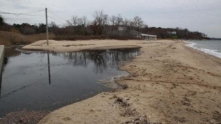 Crescent Beach in Glen Cove has been closed