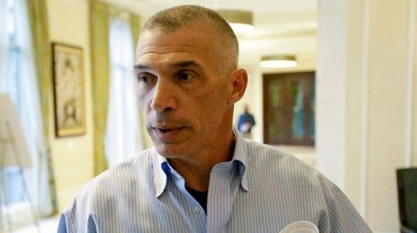 Former Yankees manager Joe Girardi, who is still