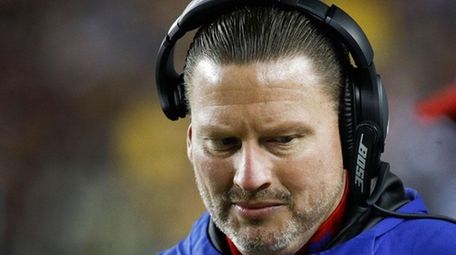 Giants head coach Ben McAdoo during the second