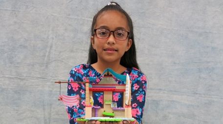 Kidsday reporter Maria Cruz built Mega Construx American