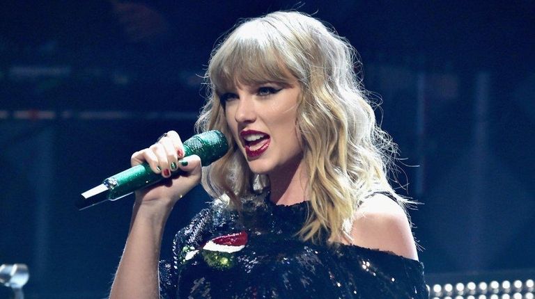 Z100 Jingle Ball Taylor Swift Headlines Madison Square Garden
