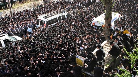 Jews gather in the central Israeli city of