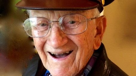 World War II veteran Henry Skubik of Massapequa