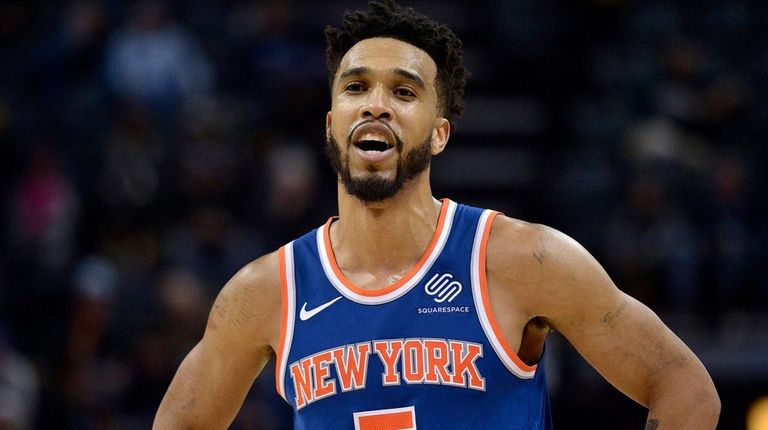 Courtney Lee denies using inappropriate language that led to technical