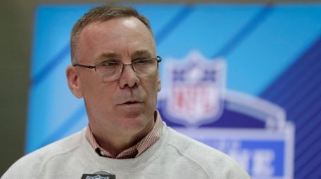 Cleveland Browns GM John Dorsey speaks at the