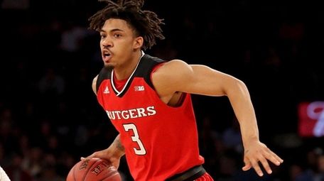 Corey Sanders of the Rutgers Scarlet Knights looks