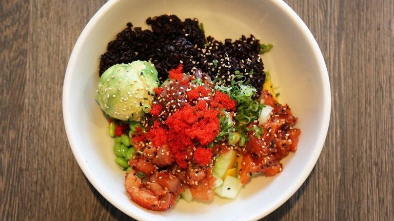 Sherry Blossom Serves Poke Sushi Burritos In Long Beach