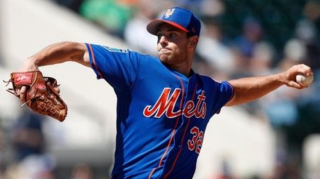 Steven Matz of the Mets pitches during the