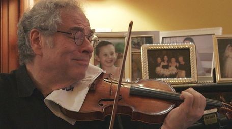 Itzhak Perlman at home in "Itzhak."