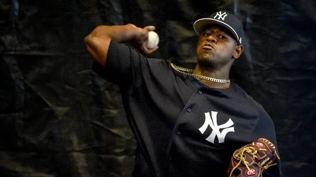 Yankees Luis Severino throws a Bullpen session on