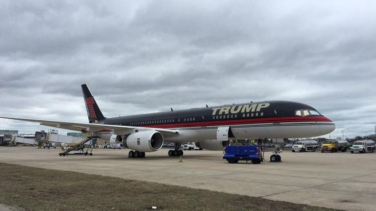 Trump S Private Jet Undergoing Maintenance At Macarthur