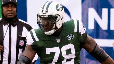 Jets center Jonotthan Harrison against the Chargers on