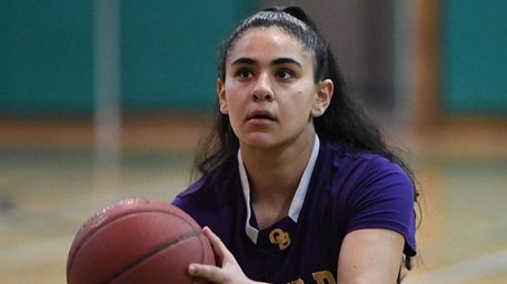 Gianna Gotti of Oyster Bay shoots a free