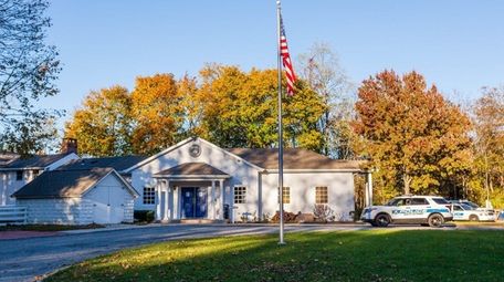 Head of the Harbor Village Hall in St.