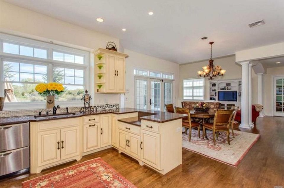 The gourmet kitchen in this Laurel Colonial opens