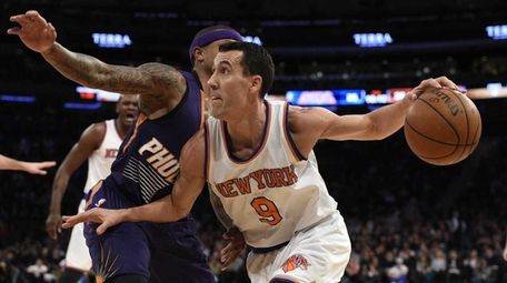 Knicks guard Pablo Prigioni drives against Phoenix Suns