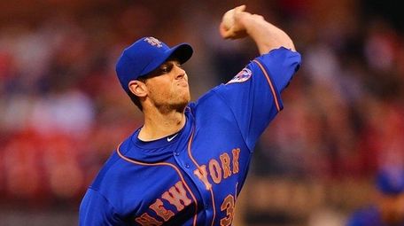 Steven Matz of the New York Mets delivers