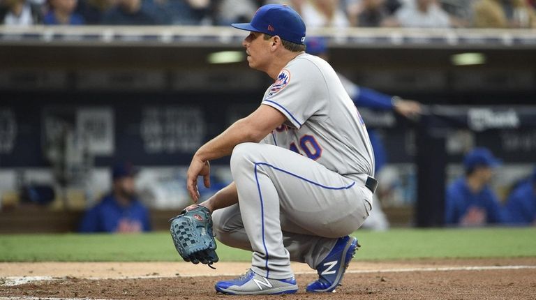 Jason Vargas of the Mets waits by the