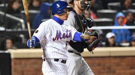 Mets catcher Jose Lobaton strikes out swinging against