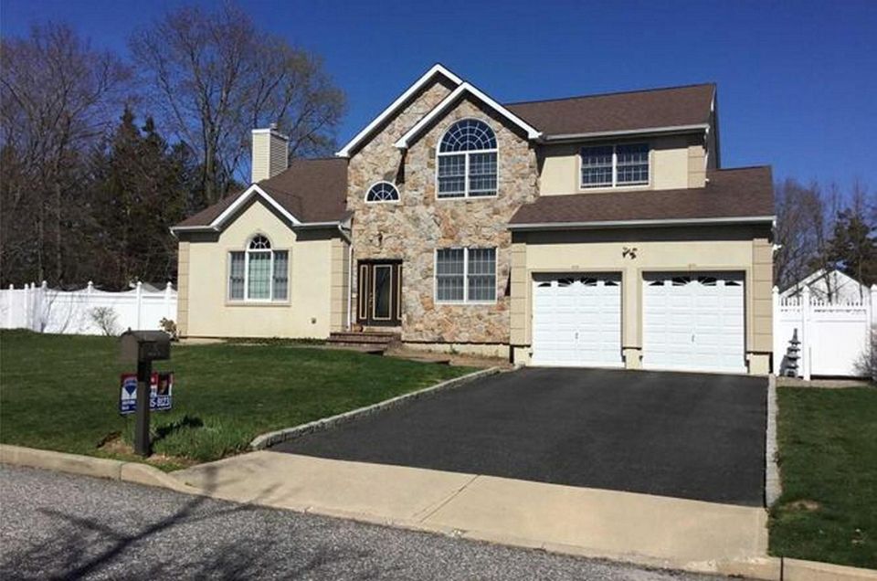This St. James Colonial includes five bedrooms and