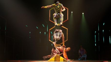 Shape diving in "Volta," performed by Cirque du