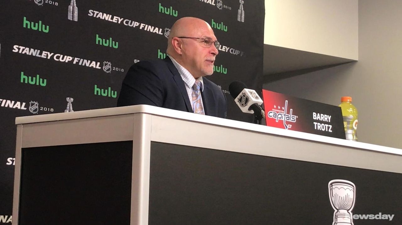 Head coaches Barry Trotz of the Capitals and