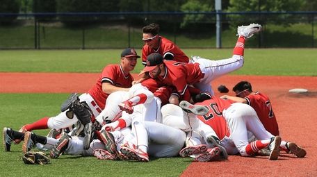 Center Moriches celebrates winning the Class Southeast Regional