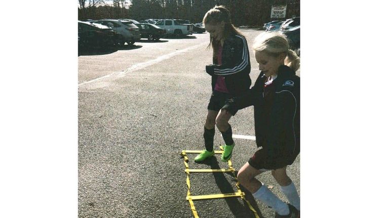 Kidsday reporters Addison Dellaporta and Cassidy Ward practice
