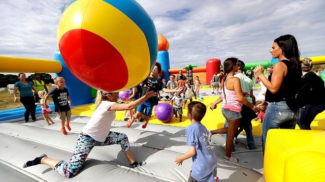 World S Biggest Bounce House Opens At Long Island Sports Center In Calverton Newsday