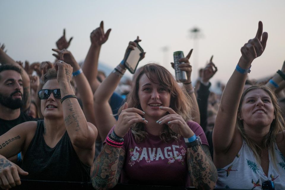 Fans cheer as Dirty Heads perform during the