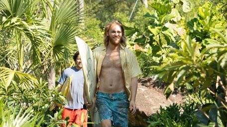 Wyatt Russell as Sean "Dud" Dudley in "Lodge
