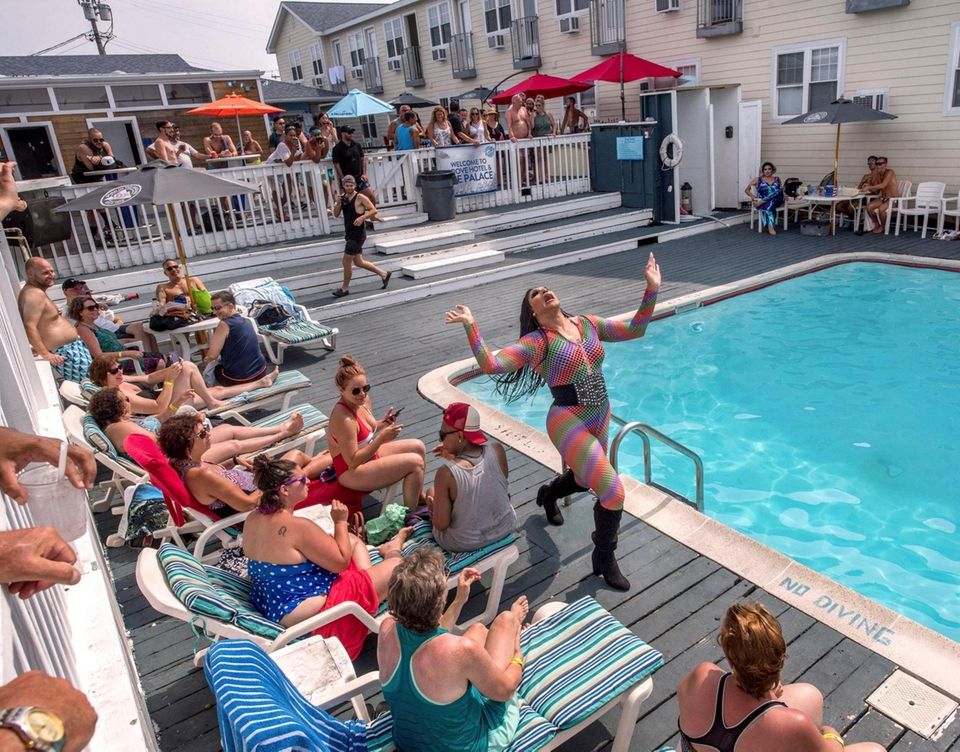 Your Vacation Guide To Fire Island S Cherry Grove And The Pines Newsday