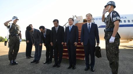 Chung Eui-yong, third from right, head of the