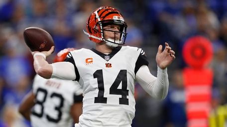 Cincinnati Bengals quarterback Andy Dalton throws against the