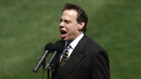 Mets radio announcer Howie Rose, seen at Shea