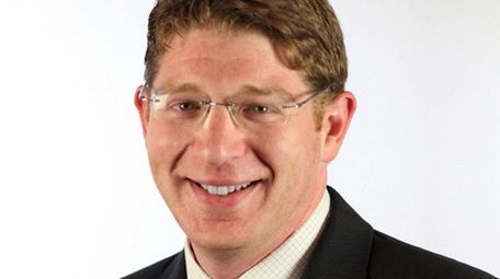 Gordon Tepper of Long Beach has been hird