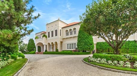 Built in 1983, this 7,250-square-foot home in Southampton
